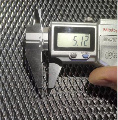 气相色谱仪（配氧气发生器，氢气发生器，自动进样器，配同方PC电脑，奔图黑白打印机）